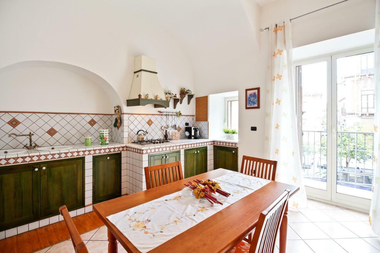Central Balcony Apartment CTA Eksteriør billede